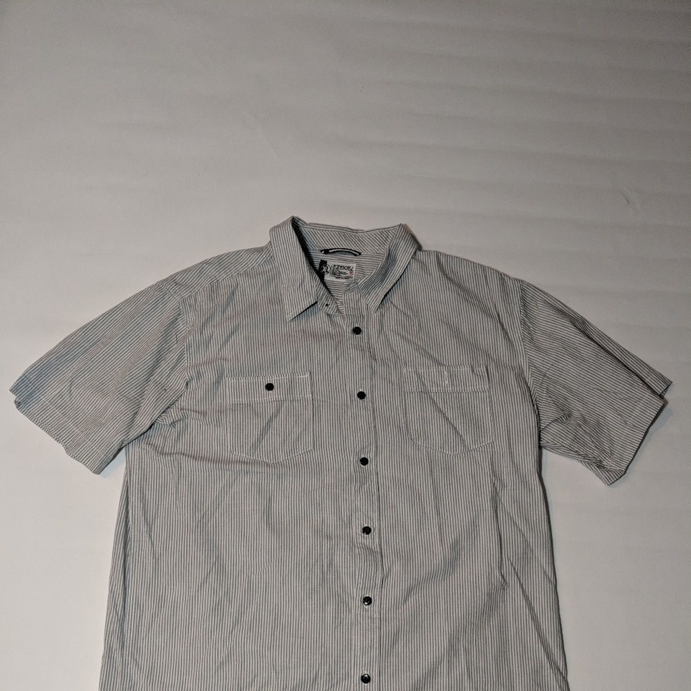 Ezekiel Mens White Striped Button Up T Shirt XL